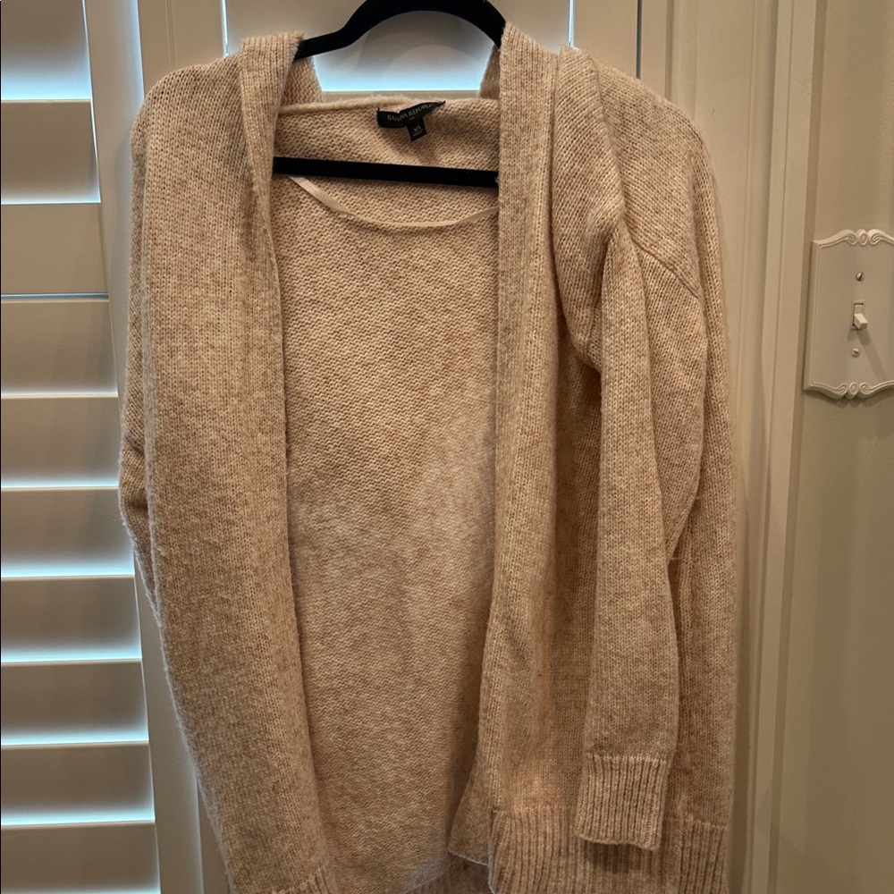 Banana Republic - Brand New without tags Cream Women's Cardigan